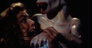 Tales from the Darkside: "Inside the Closet" (Season 1, Episode 7)