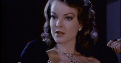 Tales from the Darkside: "Strange Love" (Season 2, Episode 21)