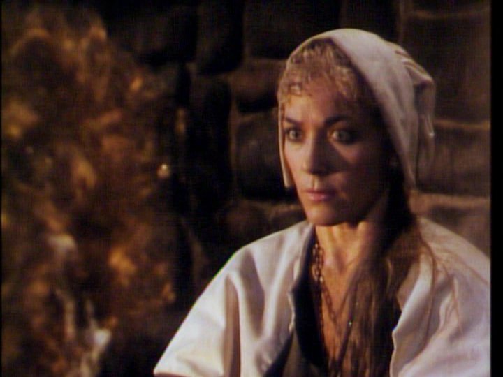 Tales from the Darkside: "Auld Acquaintances" (Season 3, Episode 18)
