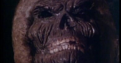 Tales from the Darkside: "Beetles" (Season 4, Episode 1)