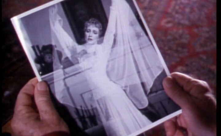Tales from the Darkside: "The Spirit Photographer" (Season 4, Episode 3)