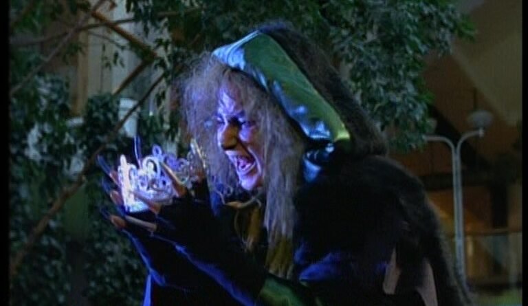 Are you Afraid of the Dark?: "The Tale of the Pinball Wizard" (S1E13)