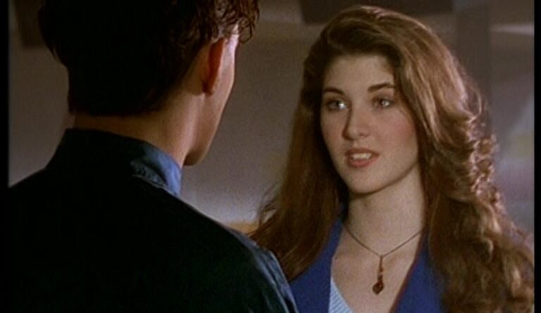 Are you Afraid of the Dark?: "The Tale of the Dream Girl" (S3E10)