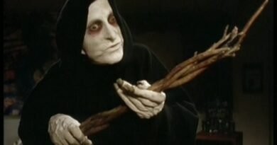 Are you Afraid of the Dark?: "The Tale of the Magician's Assistant" (S2E11)