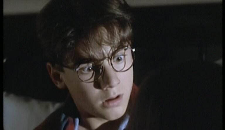 Are you Afraid of the Dark?: "The Tale of the Hatching" (S2E12)
