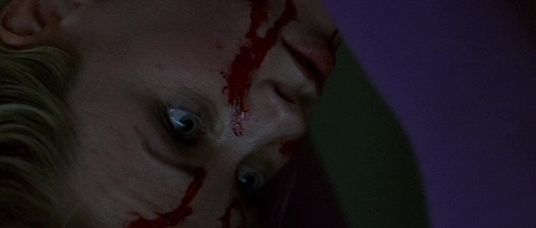 Sarah Darling (Jenny McCarthy)