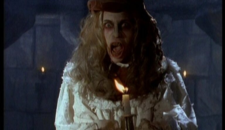 Are you Afraid of the Dark?: "The Tale of the Bookish Babysitter" (S3E06)