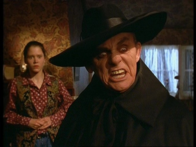Are you Afraid of the Dark?: "The Tale of the Carved Stone" (S3E07)