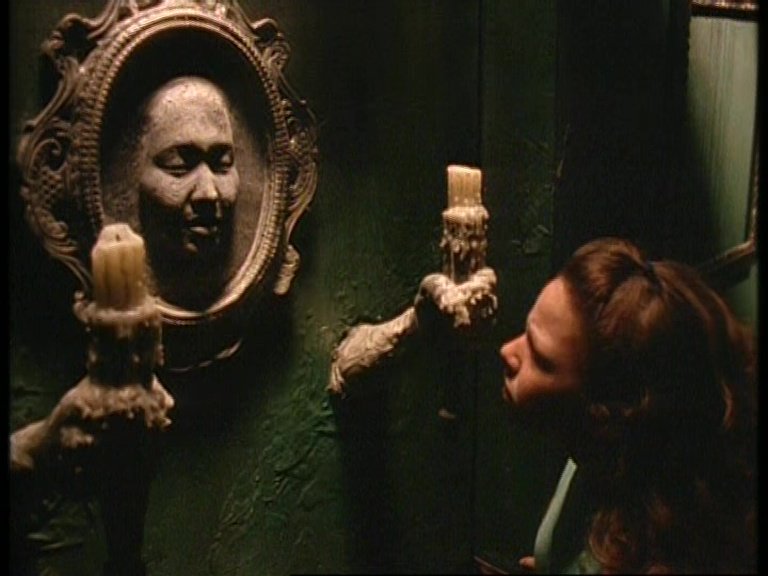 Are you Afraid of the Dark?: "The Tale of the Whispering Walls" (S2E08)