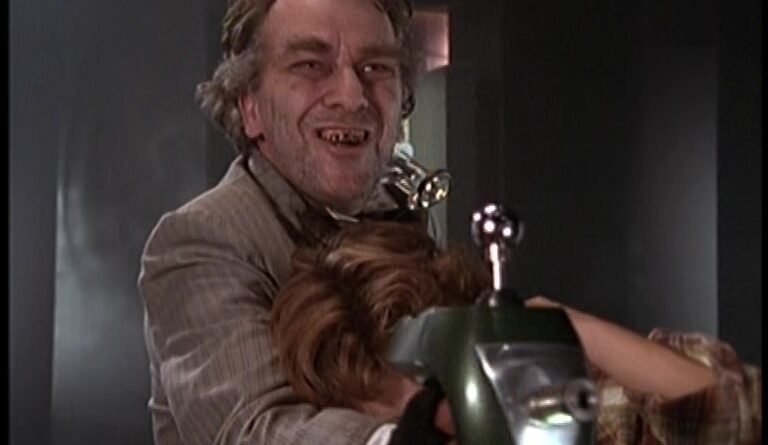 Are you Afraid of the Dark?: "The Tale of the Closet Keepers" (S4E11)