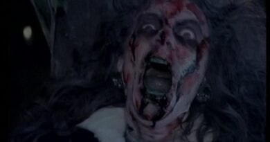 Troll 2 (1990) Review: Cult Classic So-Bad-It’s-Good Horror with Goblins and Absurd Fun