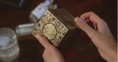 Hellraiser: Deader (2005) Review – Cult Horror Meets the Lament Configuration in a Dark Franchise Turn