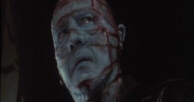 Hellraiser II (1988) Review: A Dark, Ambitious Sequel Expanding Clive Barker’s Nightmarish Universe
